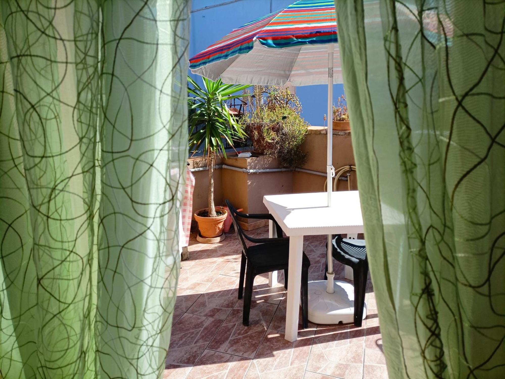 Sole&Cuore Domus De Maria Exterior photo